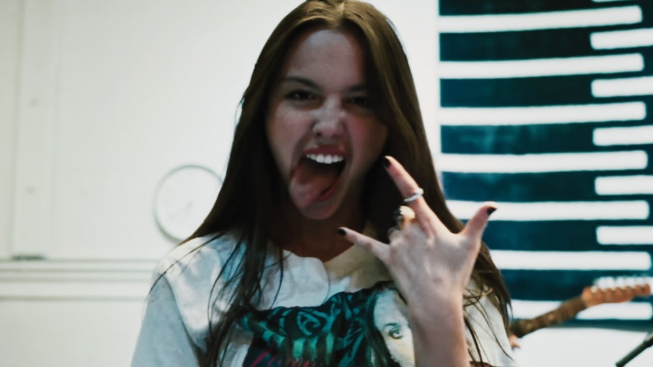 Olivia Rodrigo - all-american bitch 